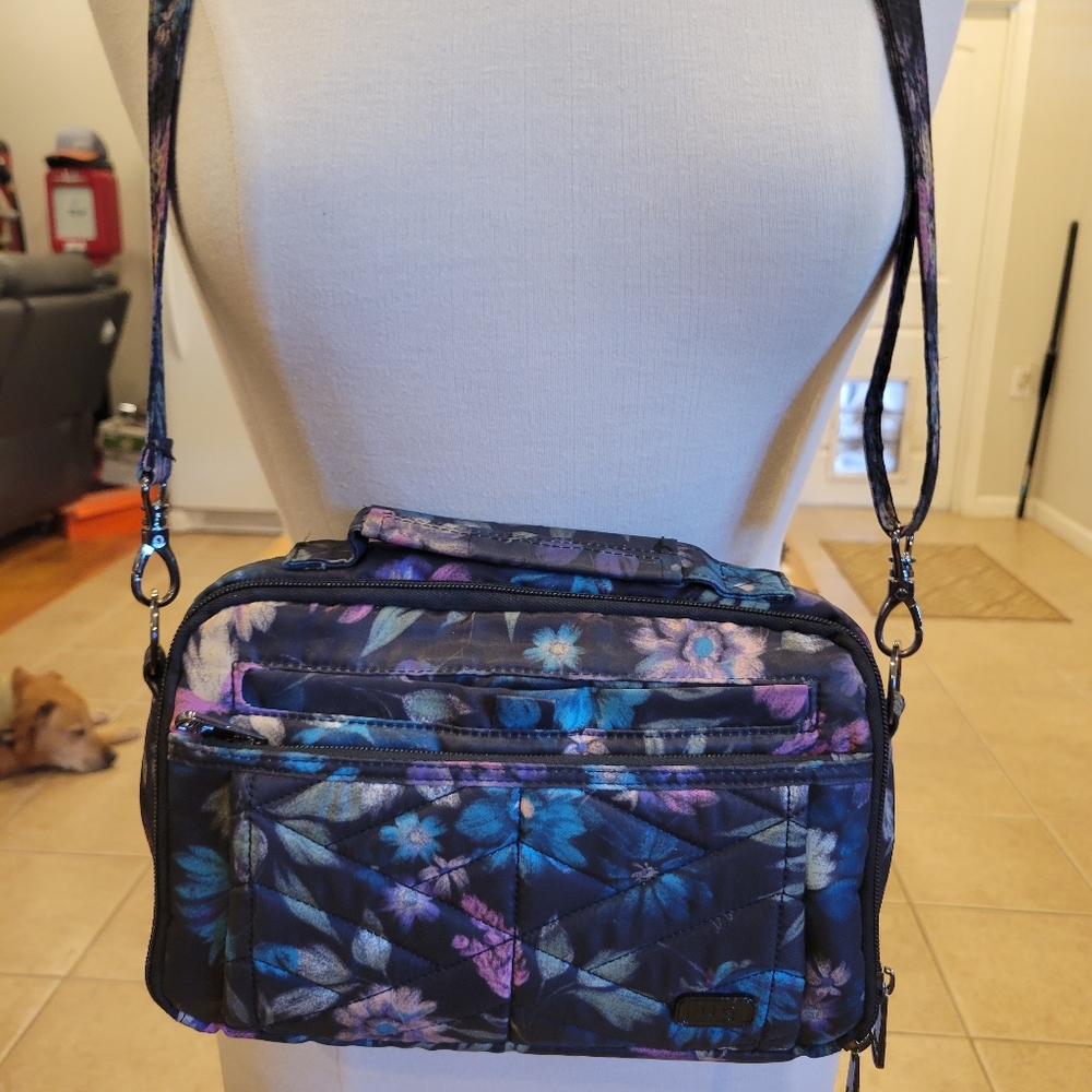 💜EUC~ LUG FLORAL CROSSBODY BAG